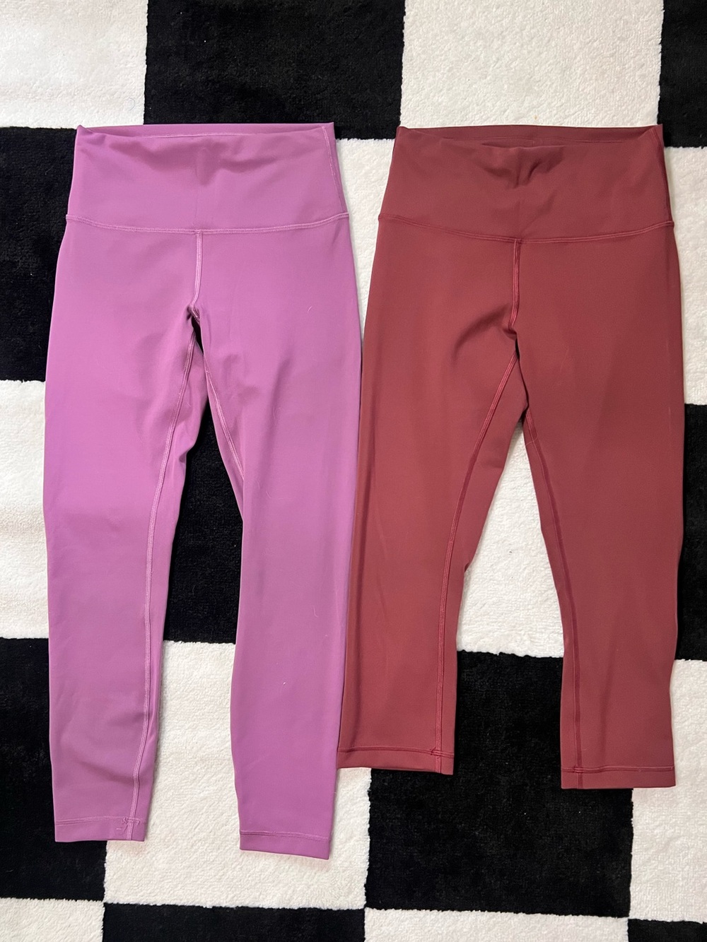 lululemon athletica Capri/Ankle Leggings in Lavender Pink and Rust Red